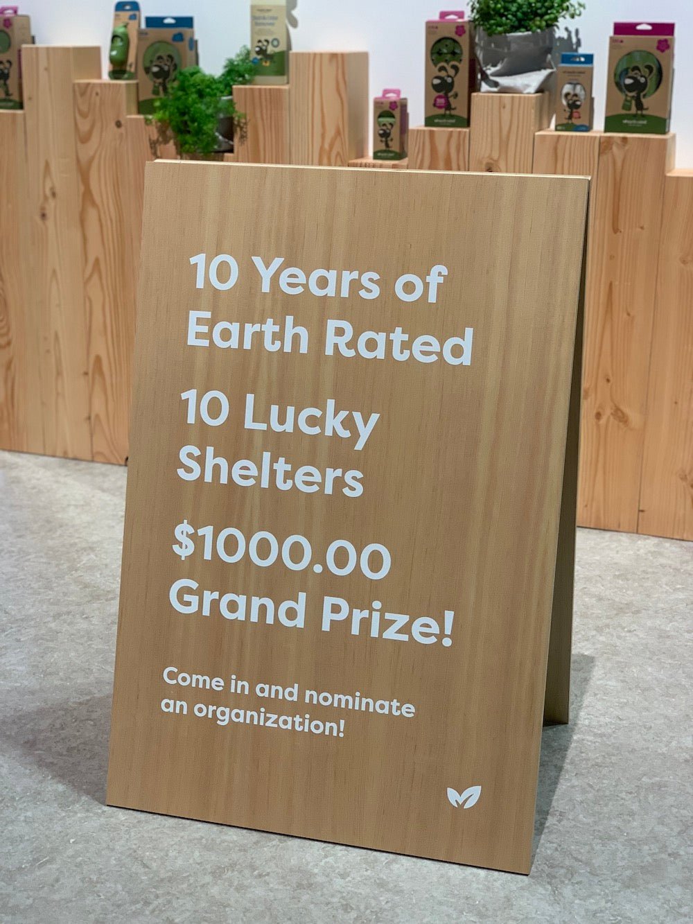 10 years of Earth Rated, 10 lucky shelters! (Super Zoo Edition)