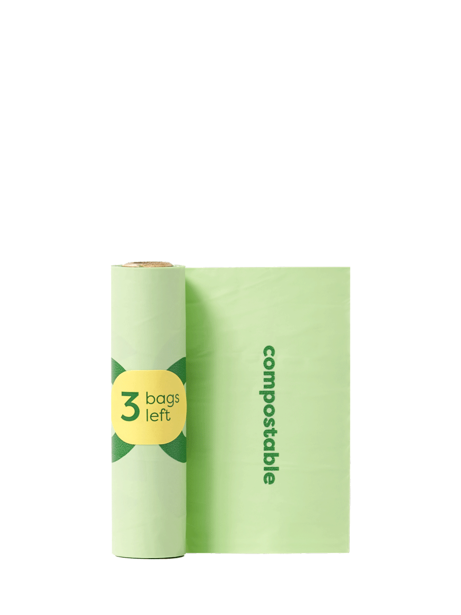 A sticker on the poop bag rolls shows "3 bags left" as a reminder that the roll is almost empty